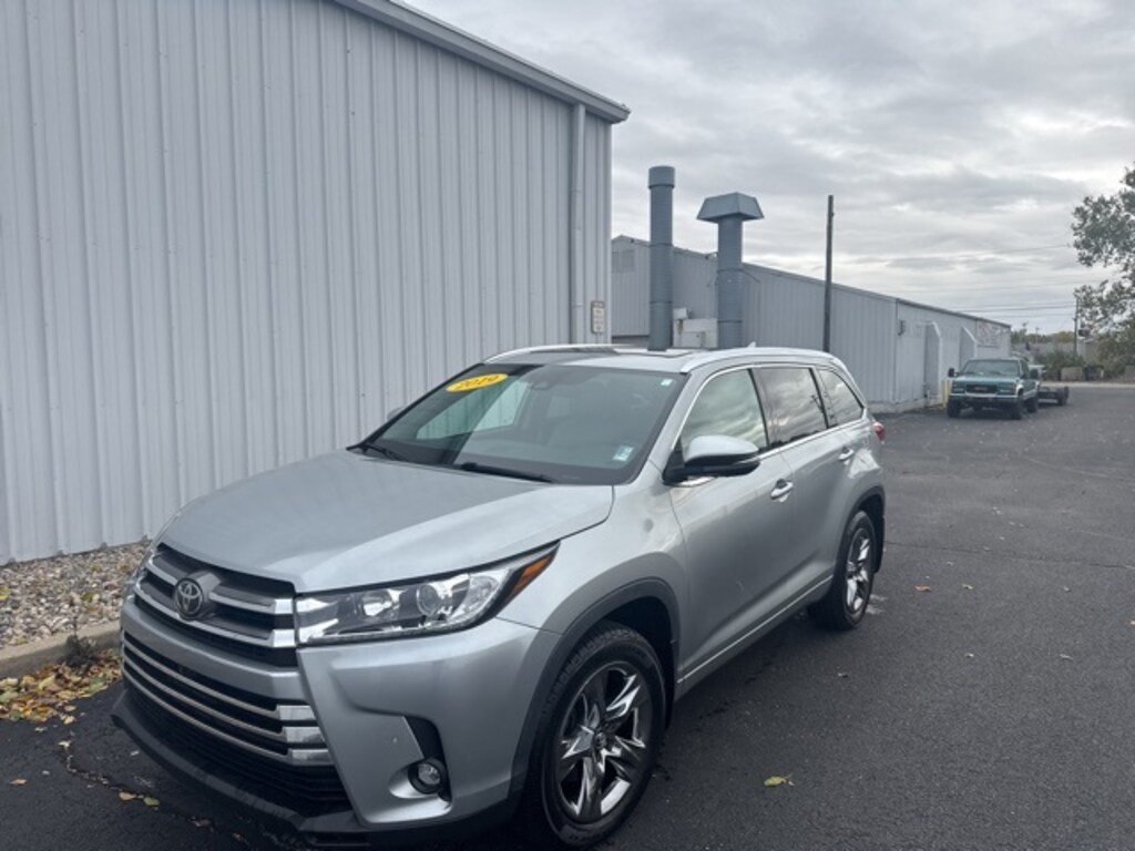 Used 2019 Toyota Highlander Limited SUV