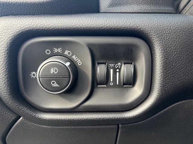 2026 RAM 2500 Laramie - Photo 17