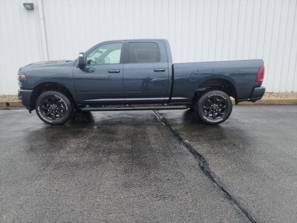 New 2026 Ram 2500 LARAMIE CREW CAB 4X4 6'4 BOX Pickup