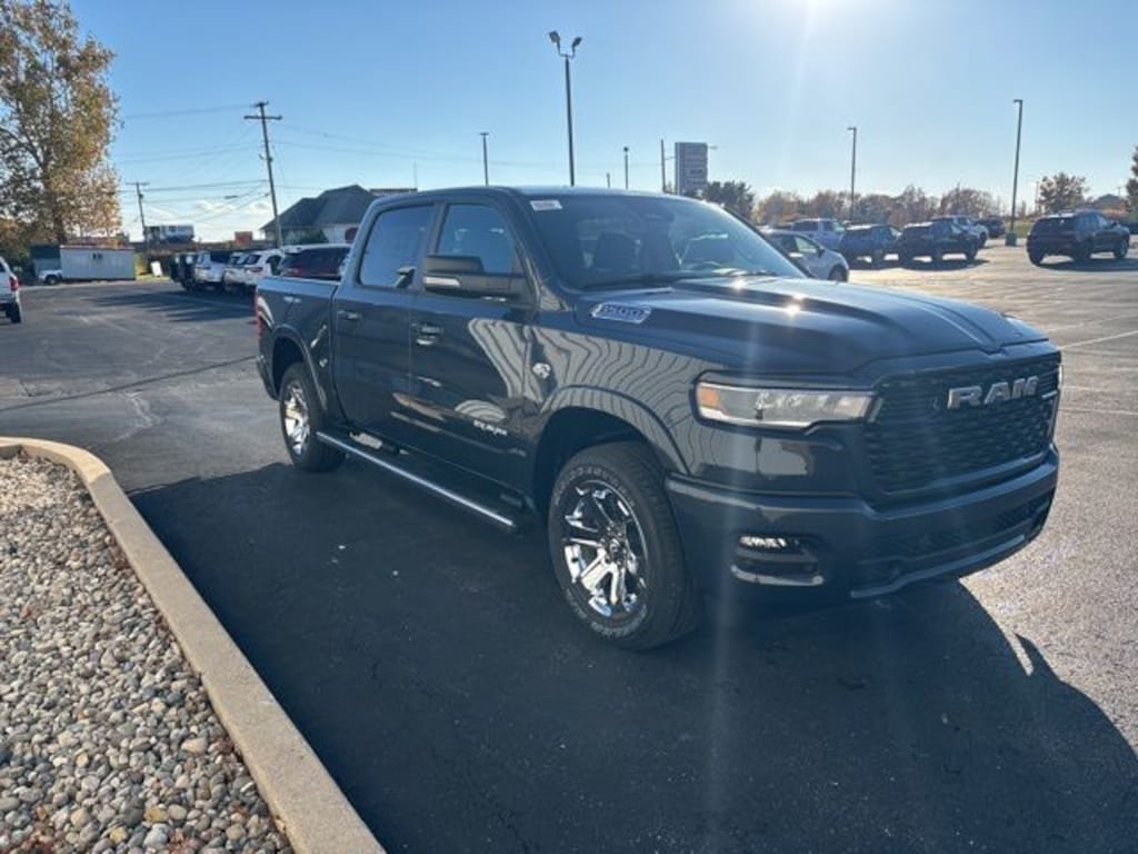 New 2026 Ram 1500 BIG HORN CREW CAB 4X4 5'7 BOX Pickup