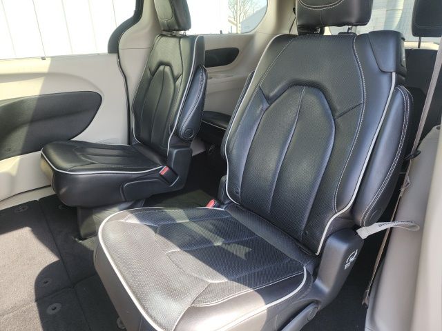 2023 Chrysler Pacifica Limited - Photo 12