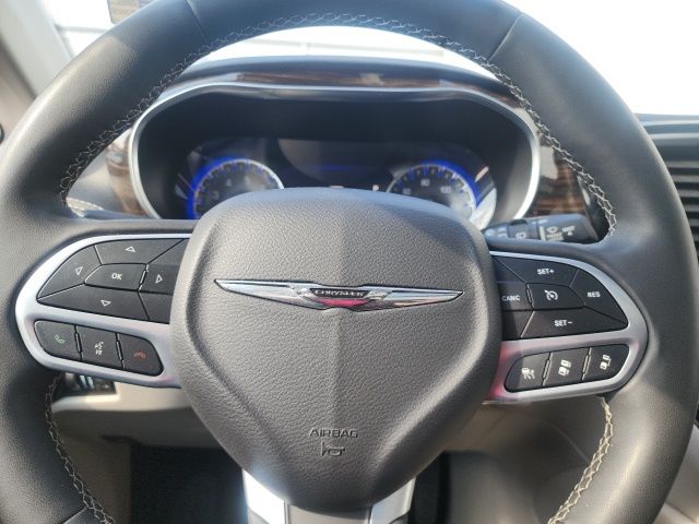 2023 Chrysler Pacifica Limited - Photo 21