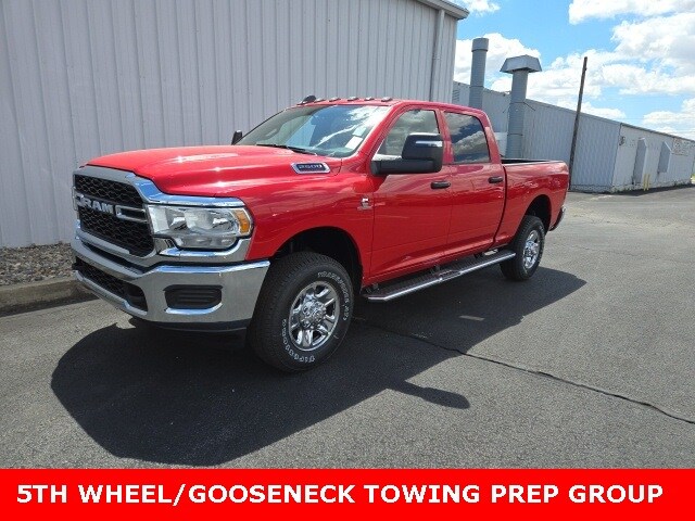 2024 Ram 2500 Tradesman photo 3