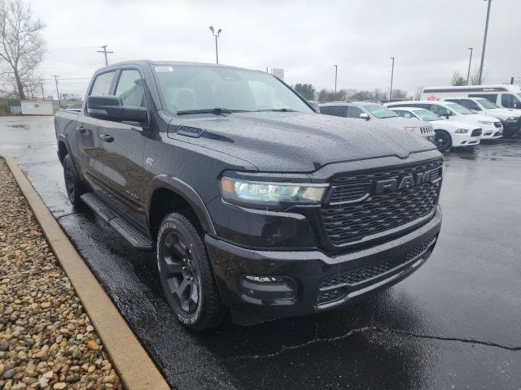 New 2026 Ram 1500 BIG HORN CREW CAB 4X4 5'7 BOX Pickup
