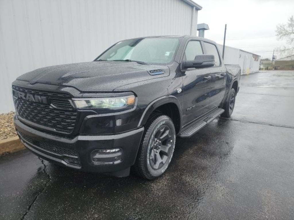 New 2026 Ram 1500 BIG HORN CREW CAB 4X4 5'7 BOX Pickup