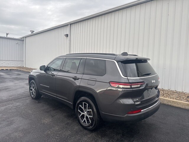 2024 Jeep Grand Cherokee Limited photo 4