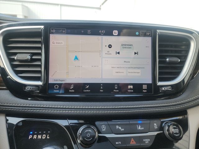 2023 Chrysler Pacifica Limited - Photo 24