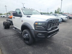 2026 Ram 5500 Chassis Cab TRADESMAN  REGULAR  4X4 84' CA Pickup
