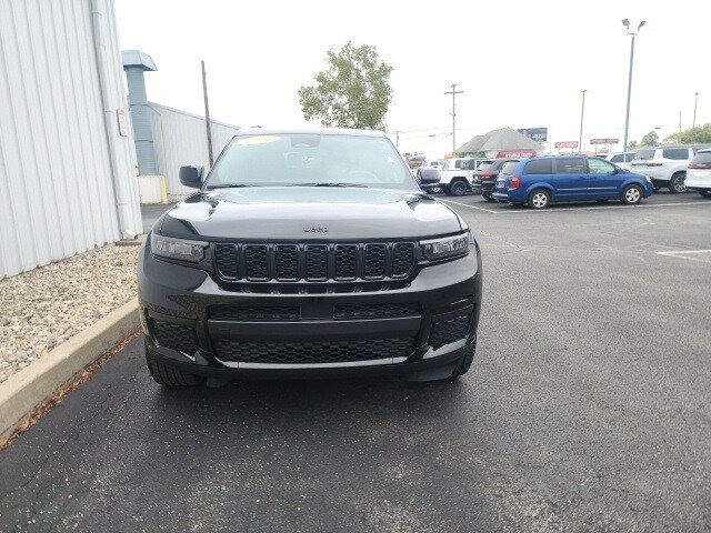2021 Jeep Grand Cherokee Altitude photo 2