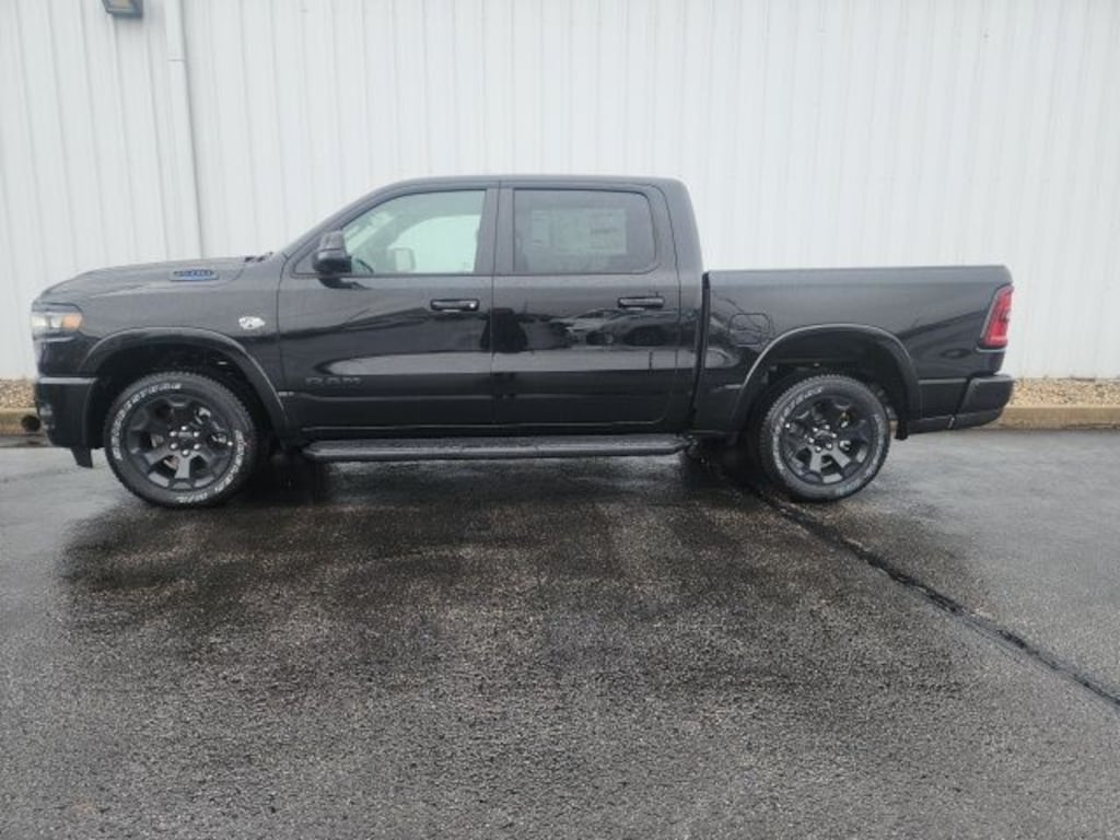 New 2026 Ram 1500 BIG HORN CREW CAB 4X4 5'7 BOX Pickup