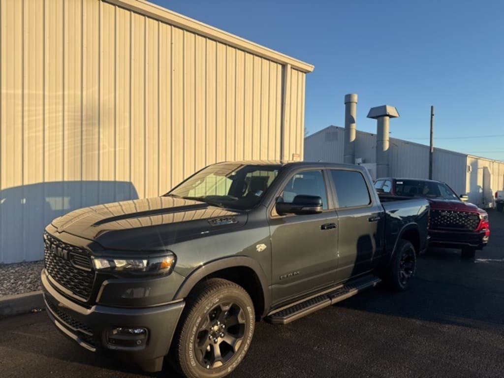 New 2026 Ram 1500 BIG HORN CREW CAB 4X4 5'7 BOX Pickup
