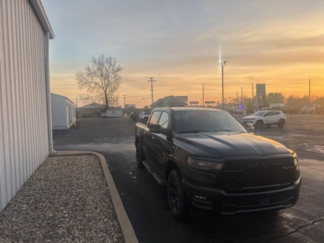 2026 Ram 1500 BIG HORN CREW CAB 4X4 5'7 BOX Pickup