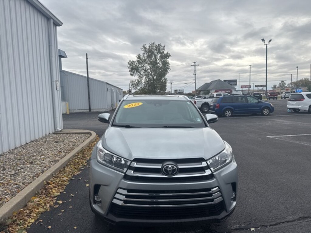 Used 2019 Toyota Highlander Limited SUV
