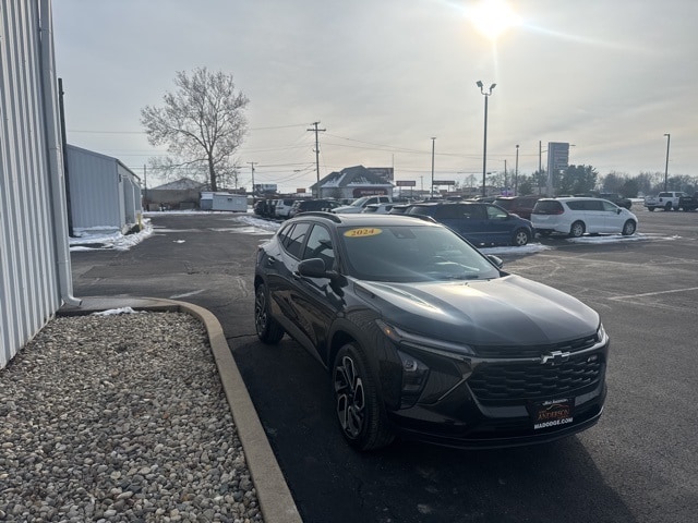 2024 Chevrolet Trax RS's photo