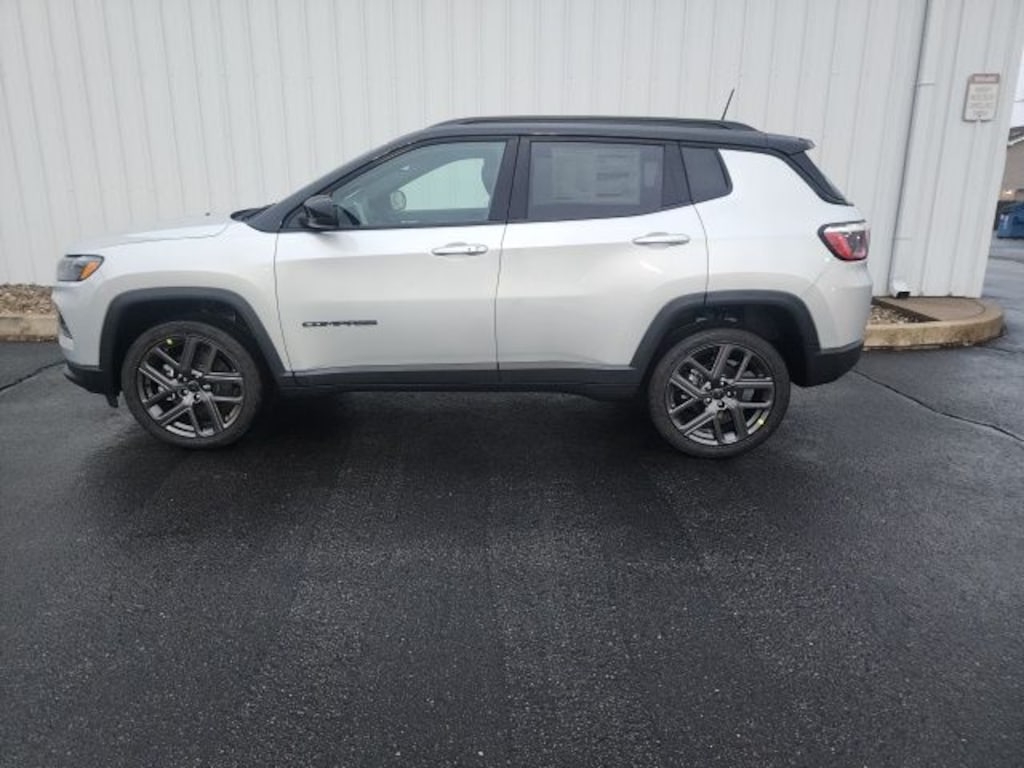 New 2026 Jeep Compass LIMITED ALTITUDE 4X4 Sport Utility