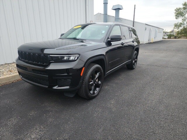 2021 Jeep Grand Cherokee Altitude photo 3