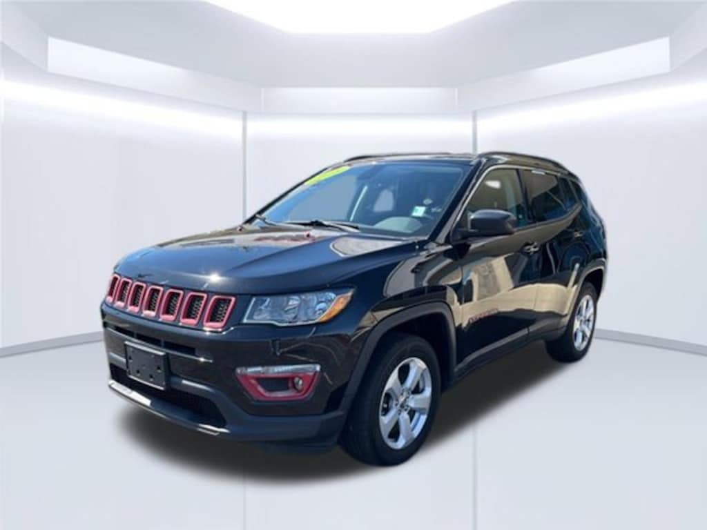 Used 2018 Jeep Compass Latitude SUV