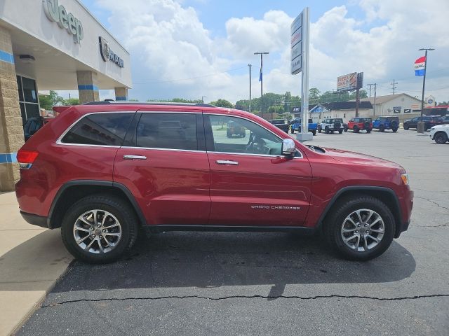 Used 2015 Jeep Grand Cherokee Limited with VIN 1C4RJFBG7FC932558 for sale in Rochester, IN