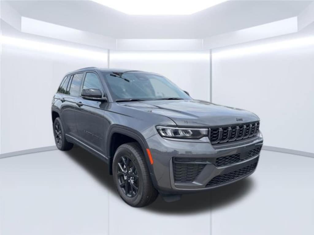 New 2026 Jeep Grand Cherokee LAREDO ALTITUDE 4X4 Sport Utility