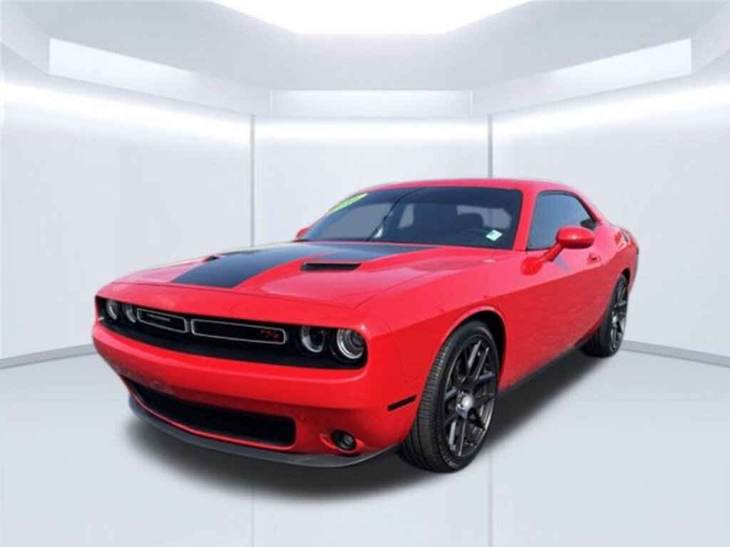 Used 2016 Dodge Challenger R/T Coupe