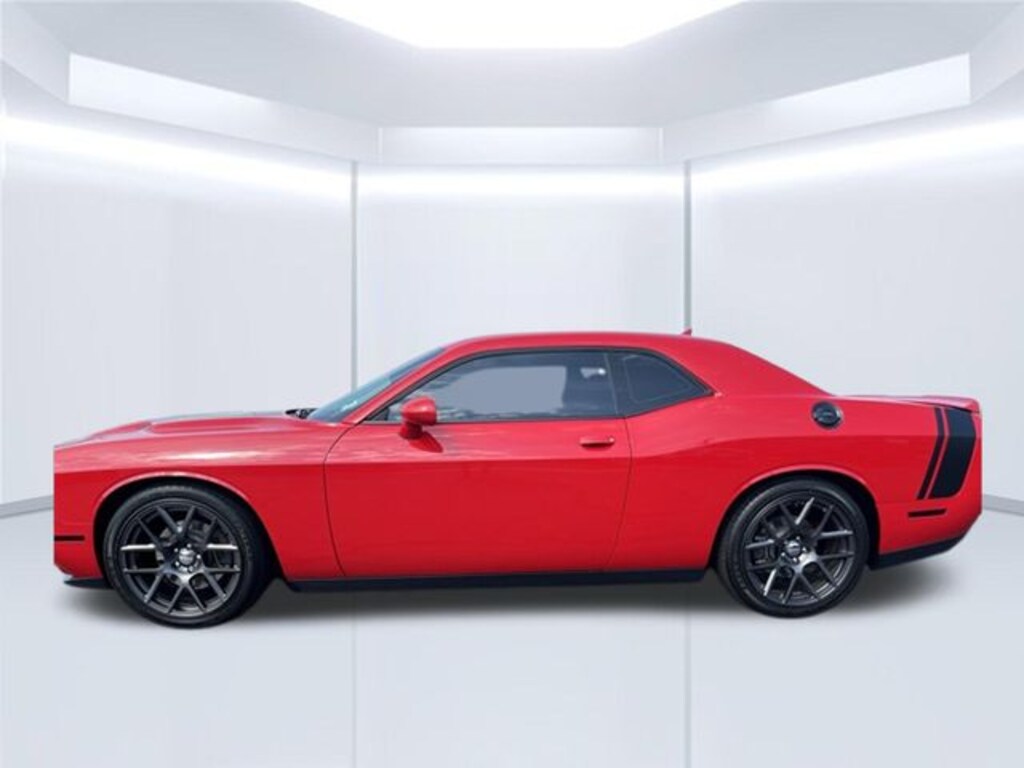 Used 2016 Dodge Challenger R/T Coupe