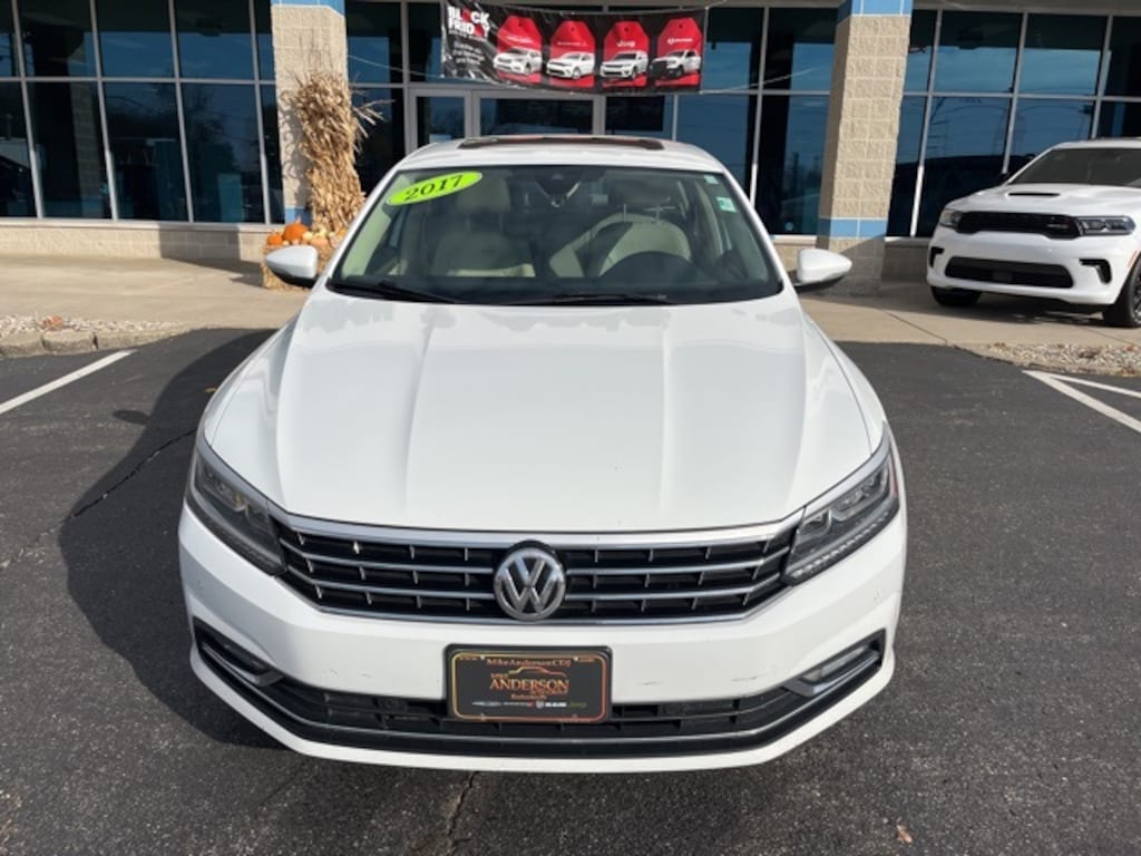 Used 2017 Volkswagen Passat V6 SEL Premium Sedan