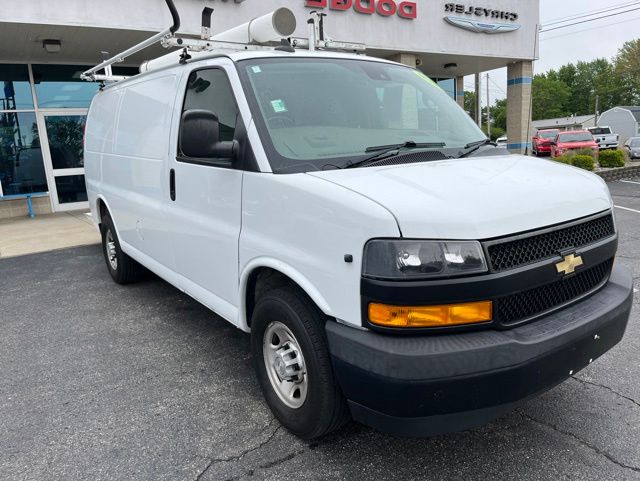 2019 Chevrolet Express 3500 Work Van HD's photo