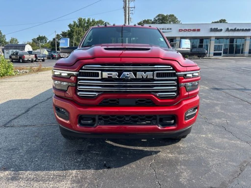 New 2026 Ram 2500 LARAMIE CREW CAB 4X4 6'4 BOX Pickup