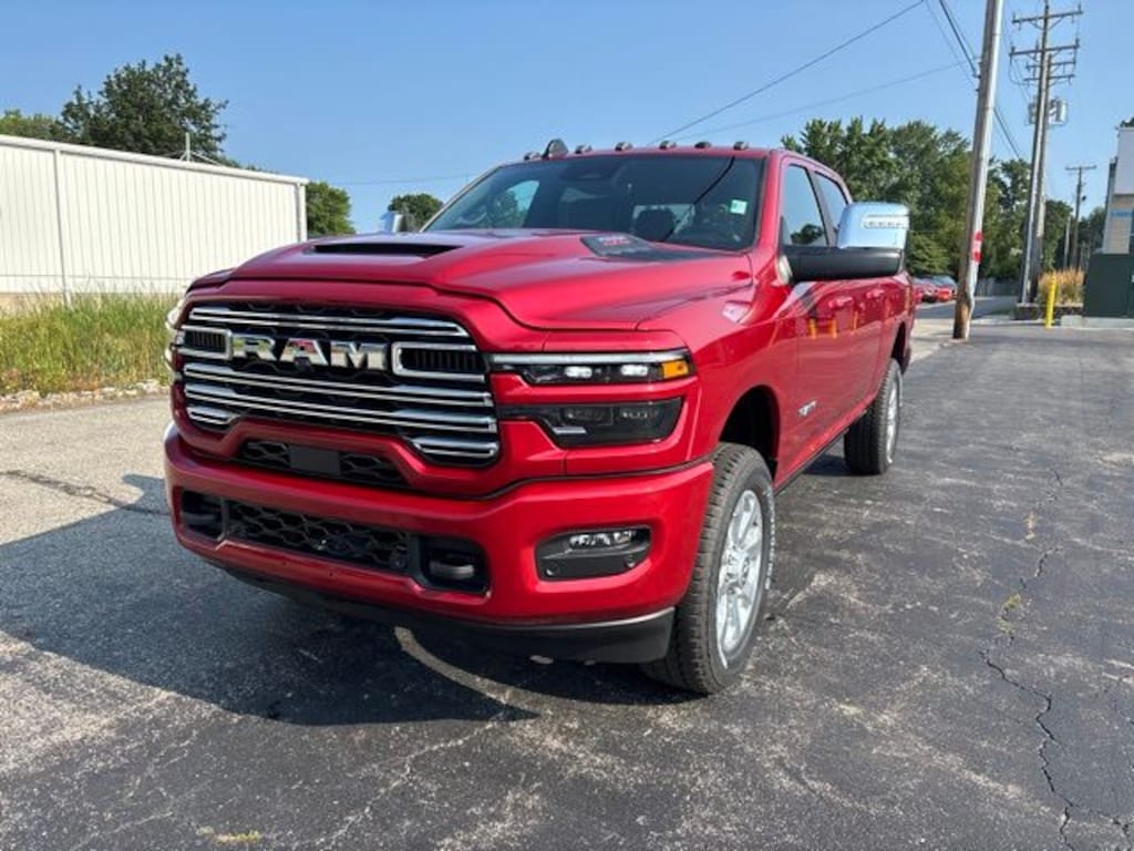 New 2026 Ram 2500 LARAMIE CREW CAB 4X4 6'4 BOX Pickup