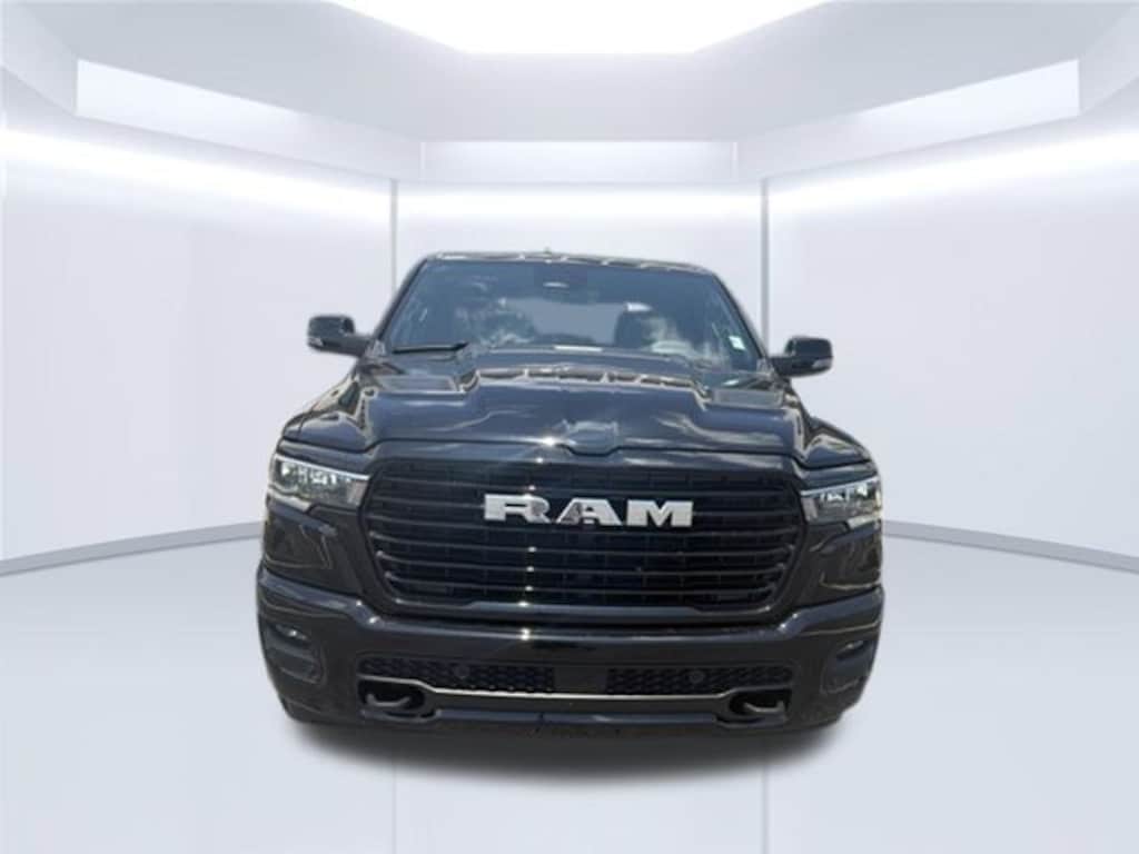New 2026 Ram 1500 LARAMIE CREW CAB 4X4 5'7 BOX Pickup