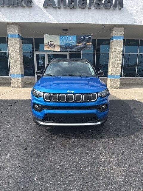 2022 Jeep Compass Limited photo 3