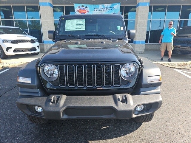 2025 Jeep Wrangler Sport S photo 2
