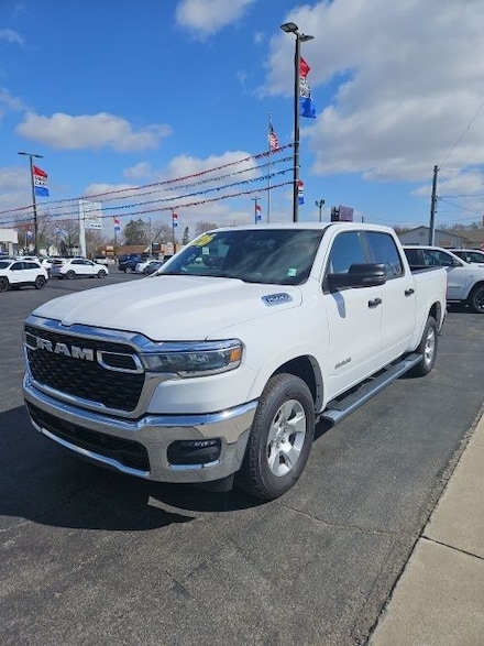 2026 Ram 1500 BIG HORN CREW CAB 4X4 5'7 BOX Pickup