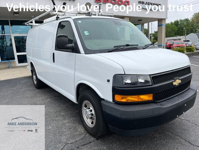 2019 Chevrolet Express 3500 Work Van HD's photo