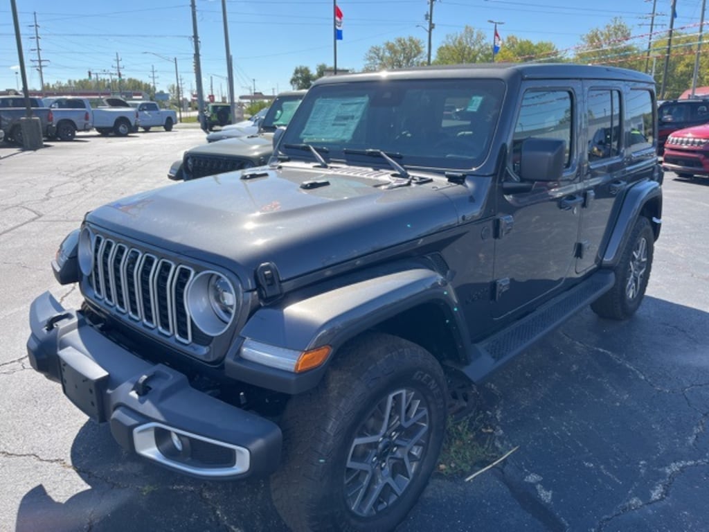 New 2025 Jeep Wrangler 4-DOOR SAHARA Sport Utility