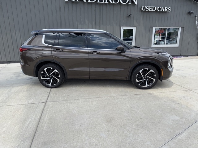 Used 2023 Mitsubishi Outlander SEL with VIN JA4J4VA87PZ026864 for sale in Rochester, IN