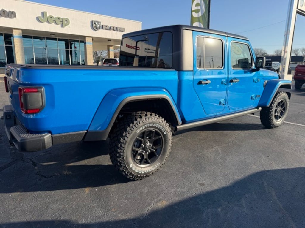 New 2026 Jeep Gladiator WILLYS 4X4 Pickup