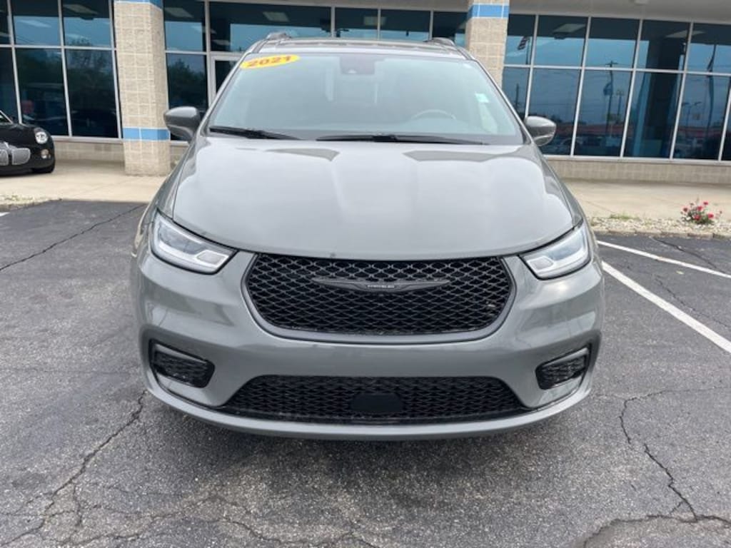 Used 2021 Chrysler Pacifica Touring L Braunabilty Minivan/Van