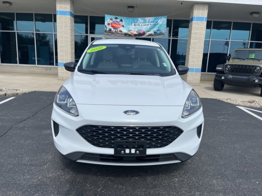 Used 2022 Ford Escape Hybrid SE SUV