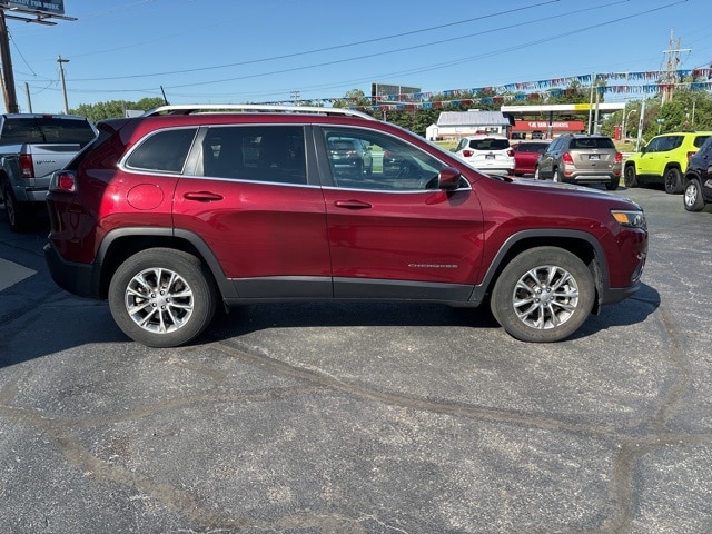 Used 2021 Jeep Cherokee Latitude Lux with VIN 1C4PJMMX2MD181577 for sale in Rochester, IN