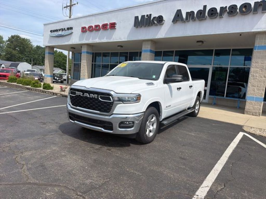 New 2026 Ram 1500 BIG HORN CREW CAB 4X4 5'7 BOX Pickup