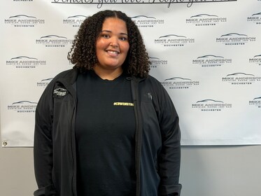 Staff member Aby Jackson from ID_78e7863cbca6