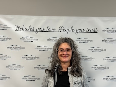 Staff member Laurie Birchmeier from ID_fa874dfde2d0