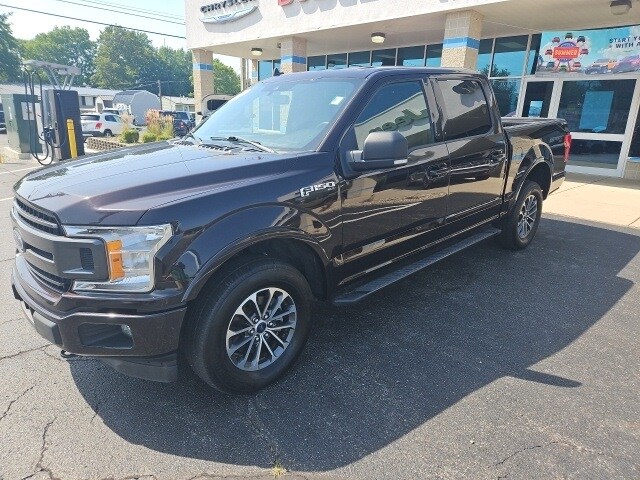 2020 Ford F-150 XLT photo 2