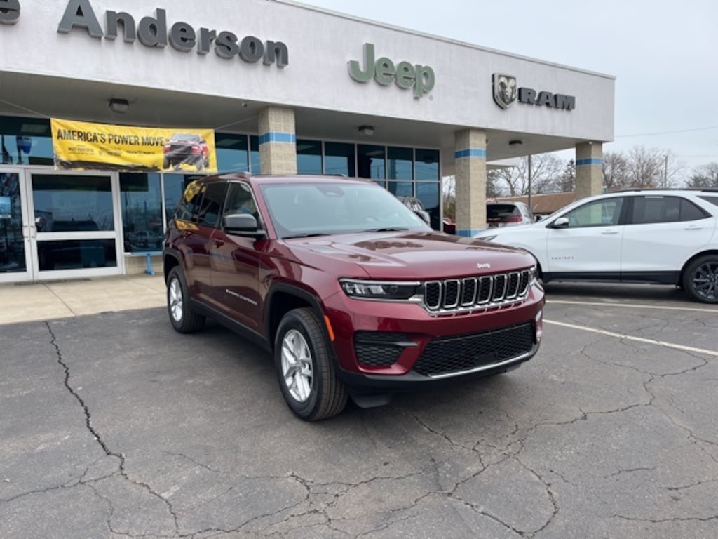 New 2026 Jeep Grand Cherokee LAREDO X 4X4 Sport Utility