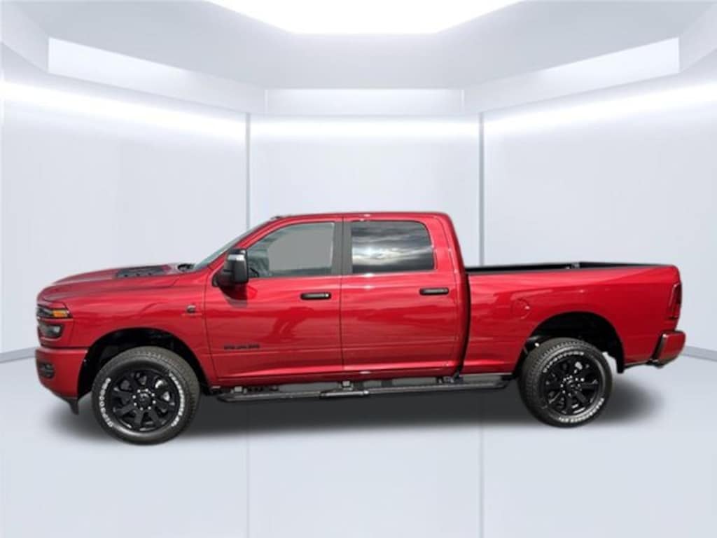 New 2026 Ram 2500 BIG HORN CREW CAB 4X4 6'4 BOX Pickup