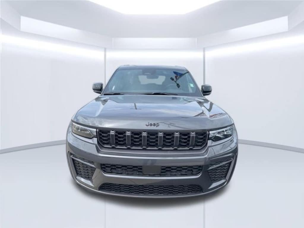 New 2026 Jeep Grand Cherokee LAREDO ALTITUDE 4X4 Sport Utility