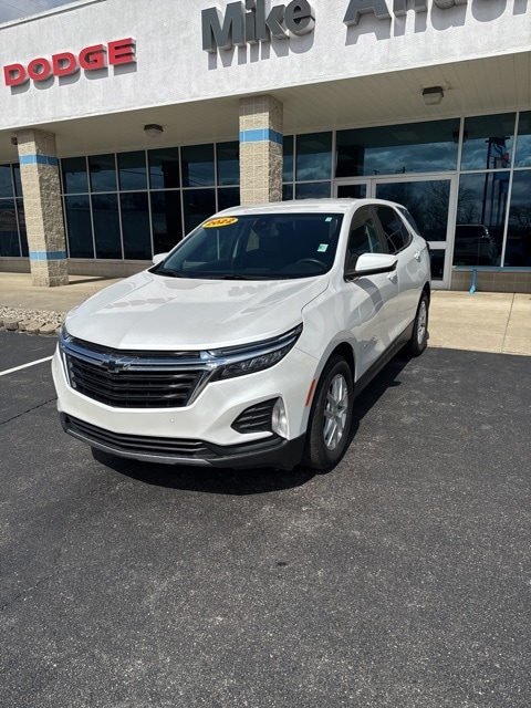 Used 2022 Chevrolet Equinox LT with VIN 3GNAXKEV9NL167376 for sale in Rochester, IN