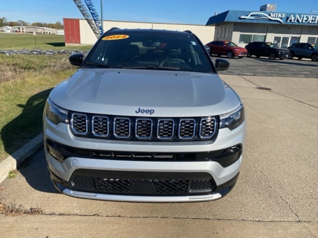 Used 2024 Jeep Compass Limited SUV