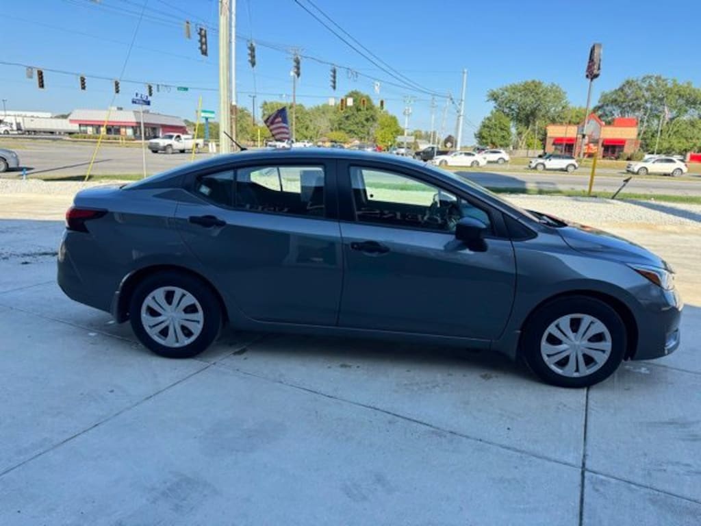 Used 2024 Nissan Versa 1.6 S Sedan